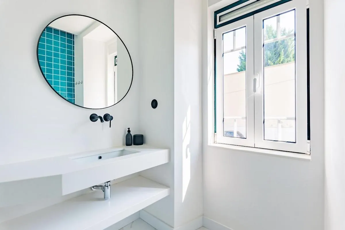 Urban Haven A 2Br Modern Retreat Apartment Lisbon