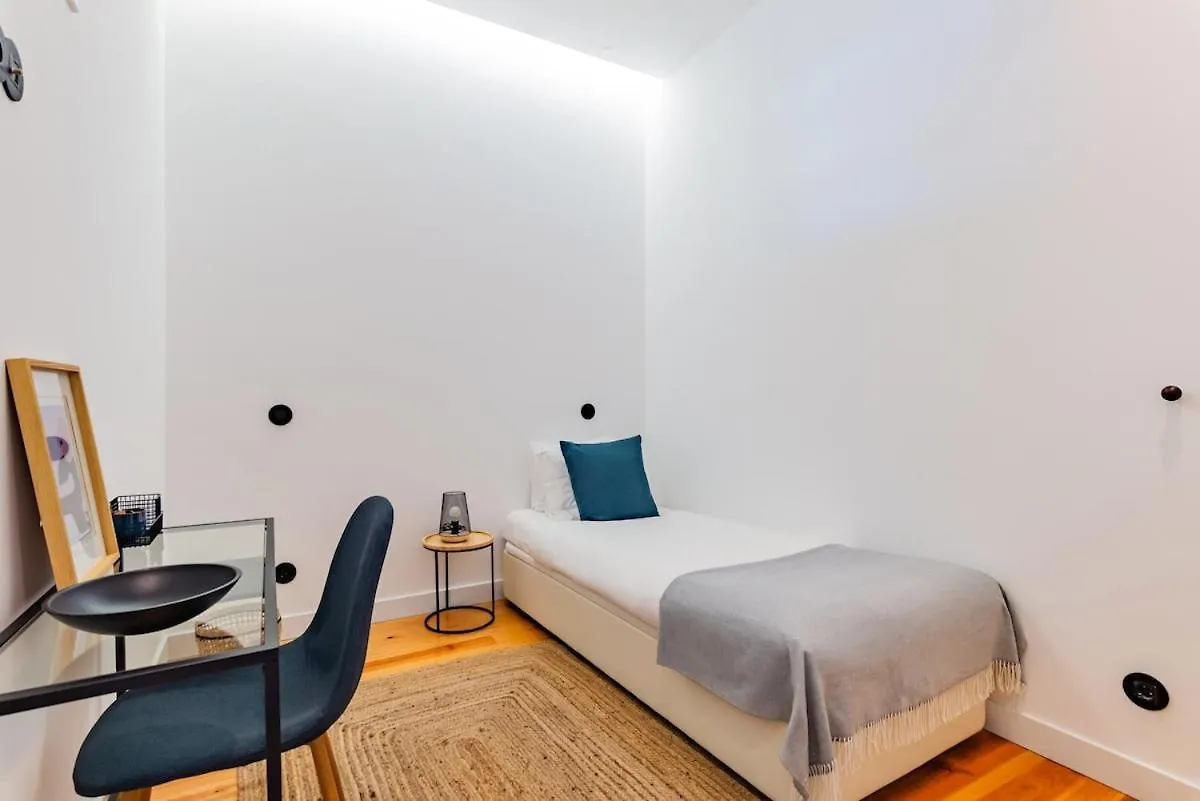 Urban Haven A 2Br Modern Retreat Apartment Lisbon 0*,