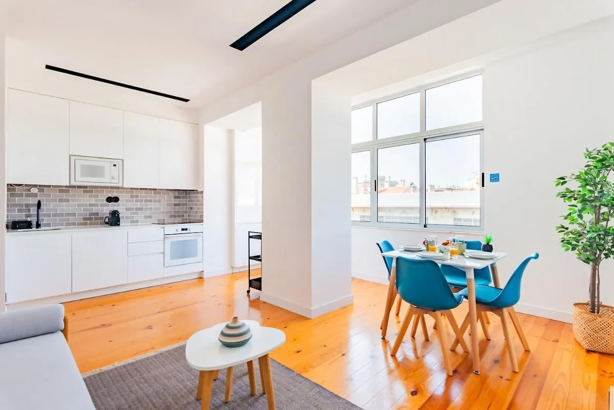 Urban Haven A 2Br Modern Retreat Apartment Lisbon